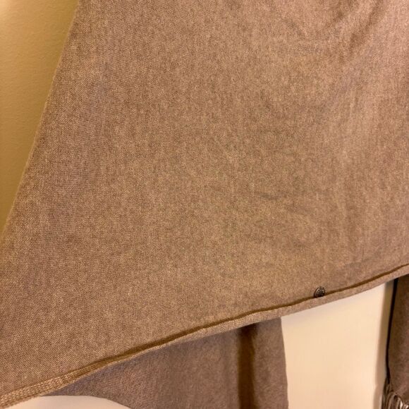 Mersea Light Brown Fringe Bottom Short Sleeve Sweater - Picture 7 of 9